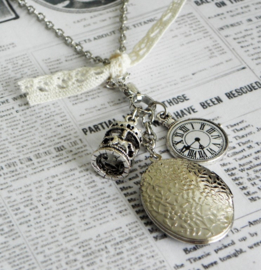 Ketting "Time Locked Carrousel"