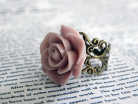 Ring "Vintage Lilac Rose" Bronskleurig