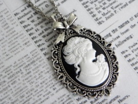 Camee Ketting "Black Lady"