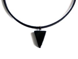 Choker Ketting "Black Stone Triangle"