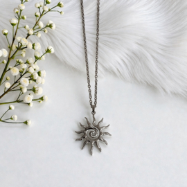 Ketting met Zon Hanger "Golden Sun Spiral" Stainless Steel | Zilver of Goud