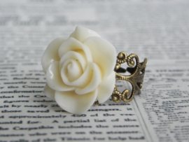 Ring "Vintage Cream Rose" Bronskleurig