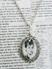 Ketting "Audrey Hepburn"
