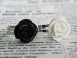 Ring "Budget Rose" Zwart of Ivoor