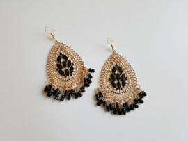 Grote Oorbellen "Gold With Black Beads"