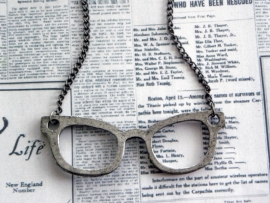 Ketting "Nerd Glasses" zilverkleurig