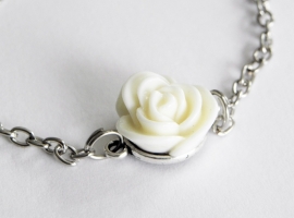 Armband "Cream Flower" Zilverkleur