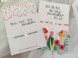 Moederdag Armbandje "Love For Mom" Keuze uit meerdere kleuren en kaartjes