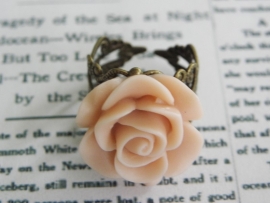 Ring "Vintage Pink Rose" Bronskleurig