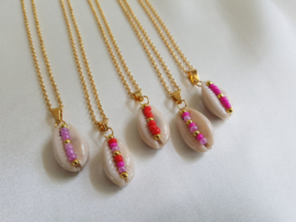 Schelp Ketting "Beaded Seashell" Goudkleur - Keuze uit verschillende kleuren