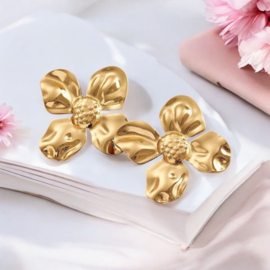 Grote Bloem Oorbellen "Large Flower" – Stainless Steel | Goudkleurig