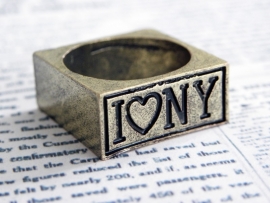 Ring "New York, New York"