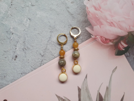 Natuursteen Oorbellen "Lovely Beads" Oker / Creme / Goud