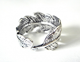 Veer Ring "Silver Feather"