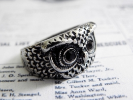 Zilverkleurige Ring "Owl Face"