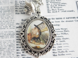 Alice in Wonderland ketting "Mad Hatter"