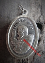 Pater Pio medaille