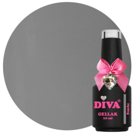 Diamondline Diva's Silhouette Smoking Hot