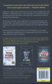 Arlidge, M.J. ; Klikspaan