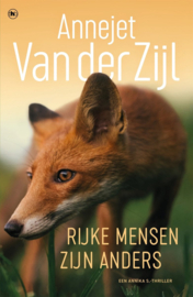 Annejet van der Zijl ; Annika 2 - Rijke mensen zijn anders