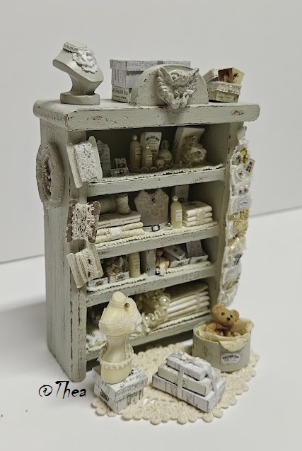 Decoratieve Kast met Naai-accessoires
