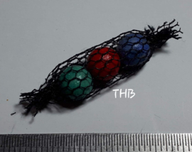 Netje met Kaatsenballen (zelf maken)