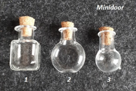 Gekleurd glazen flesje (transparant)