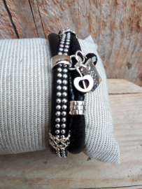 Armband leer zwart studs