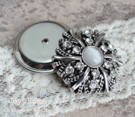 Magnetische broche met strass