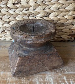 Kandelaar oud hout