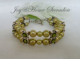 Armband Groen met Parels en Strassdetails