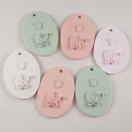 Geursteen medaillon met voetje & kinderwagen