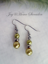 Oorbellen Groen met Parels – Zilverkleurig