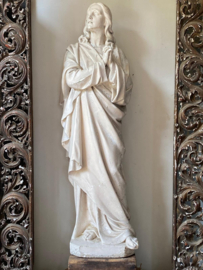 Large statue of Mary