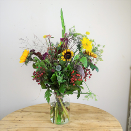 Picking bouquet color explosion