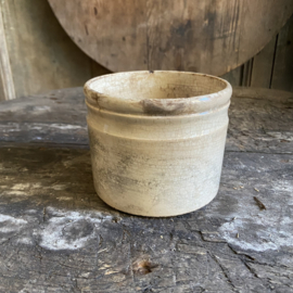 Stained marmelade pot