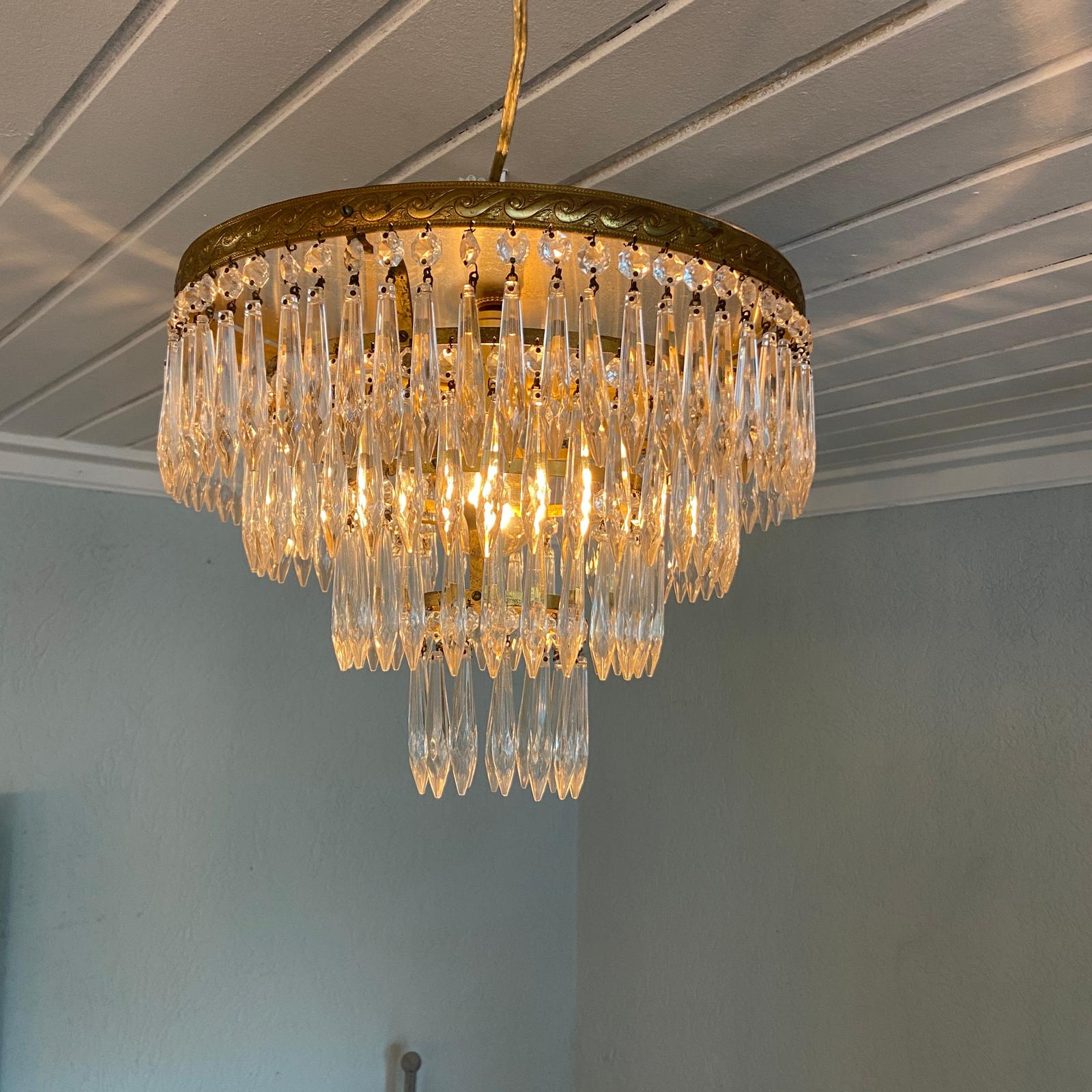 Ceiling lamp with cristals