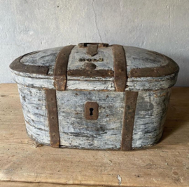 Antique Swedisch travel chest in amazing patina