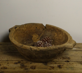 Antique primitive French dough bowl