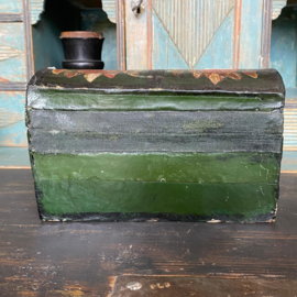 Antique hand-painted papier-mâché box