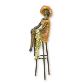 Bronzen beeld Happy Lady
