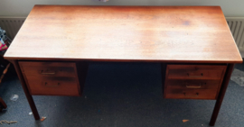 Vintage Deens Design Bureau | Massief Teak| 5 Laden | 2 uitschuifplankjes | Made in Denmark