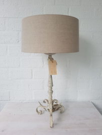 Lamp met ijzeren ecru lampvoet vintage | Ronde linnen kap | Gert Snel.