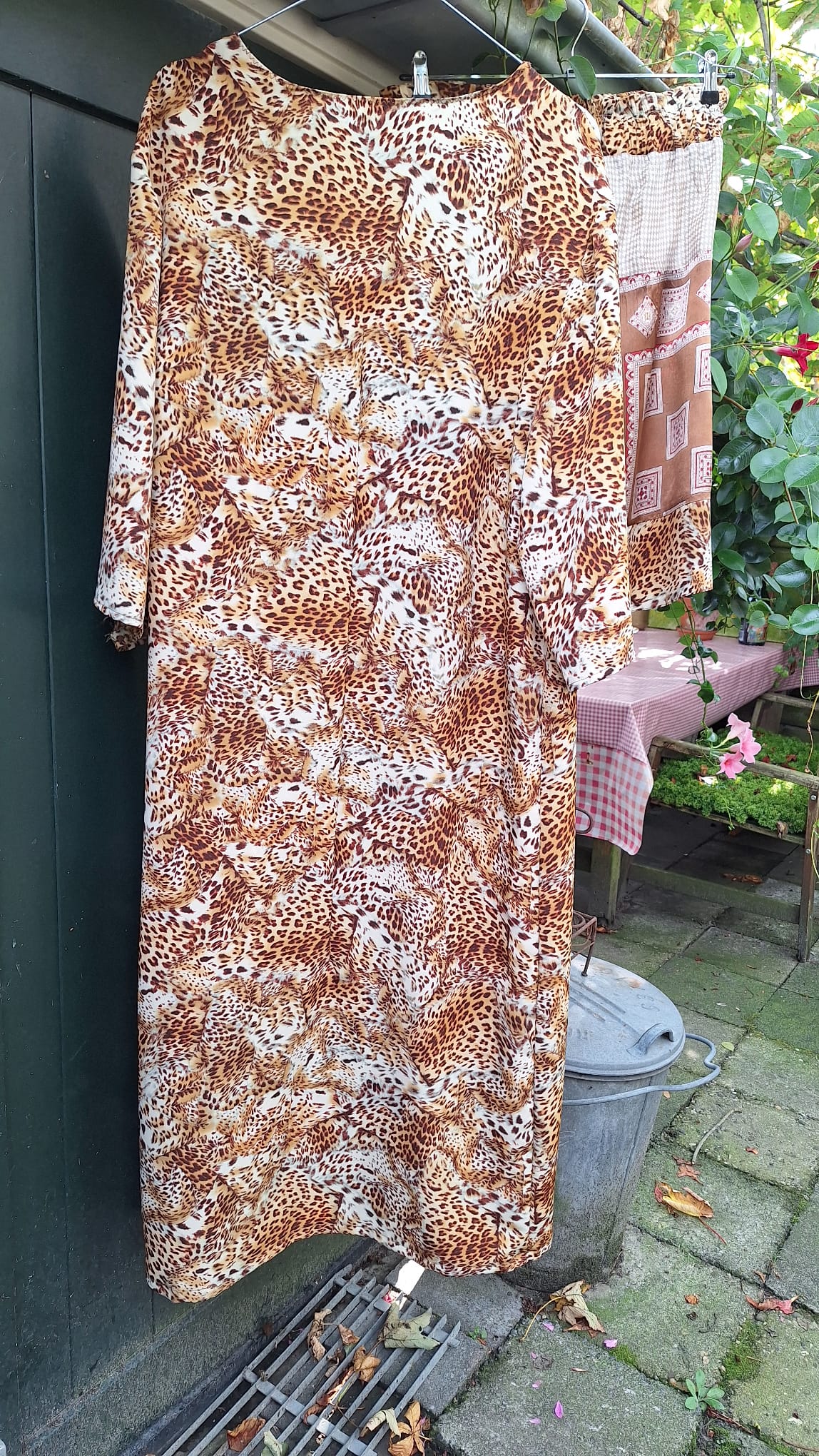 Kimono met bijpassend zijde rokje uit eigen atelier | Oplage 1