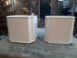 3 Delfts (room-) witte 4 kantenbloempotten | Vintage | 21,17,13 cm