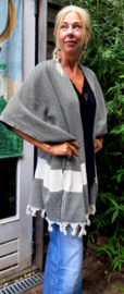 Poncho Zwart Ecru | Enkel stuk | Brigitte By Cick