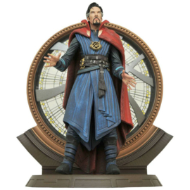 Marvel Select In the Multiverse of Madness Dr Strange statue - 18cm