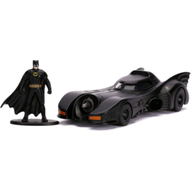 DC Comics Batman Batmobil Metal 1989 car + figure set Scale: 1:32