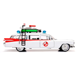 Ghostbusters ECTO-1 metal car - Scale 1:24