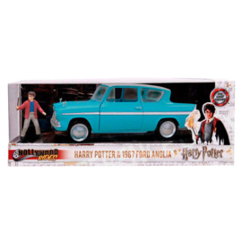 Harry Potter Ford Anglia metal Car + Figure Set - Scale 1:24